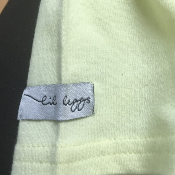 Lil leggs tight shorts - Picture 3 of 3